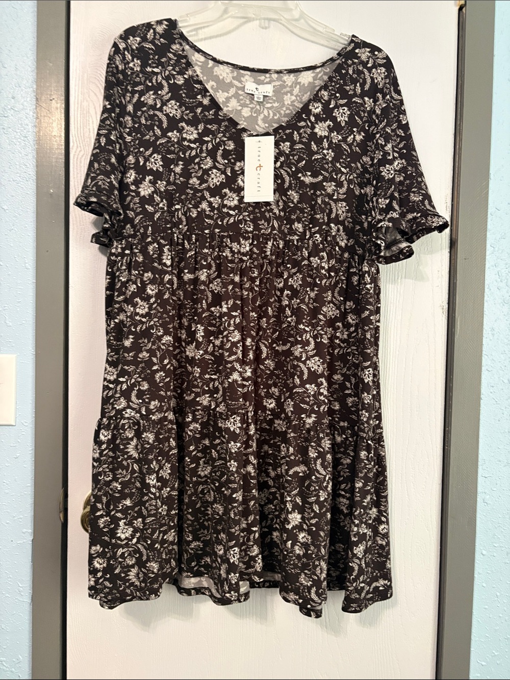 True Craft Black and White Floral Top